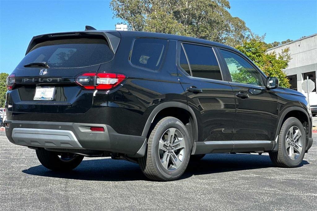 new 2025 Honda Pilot car, priced at $46,995