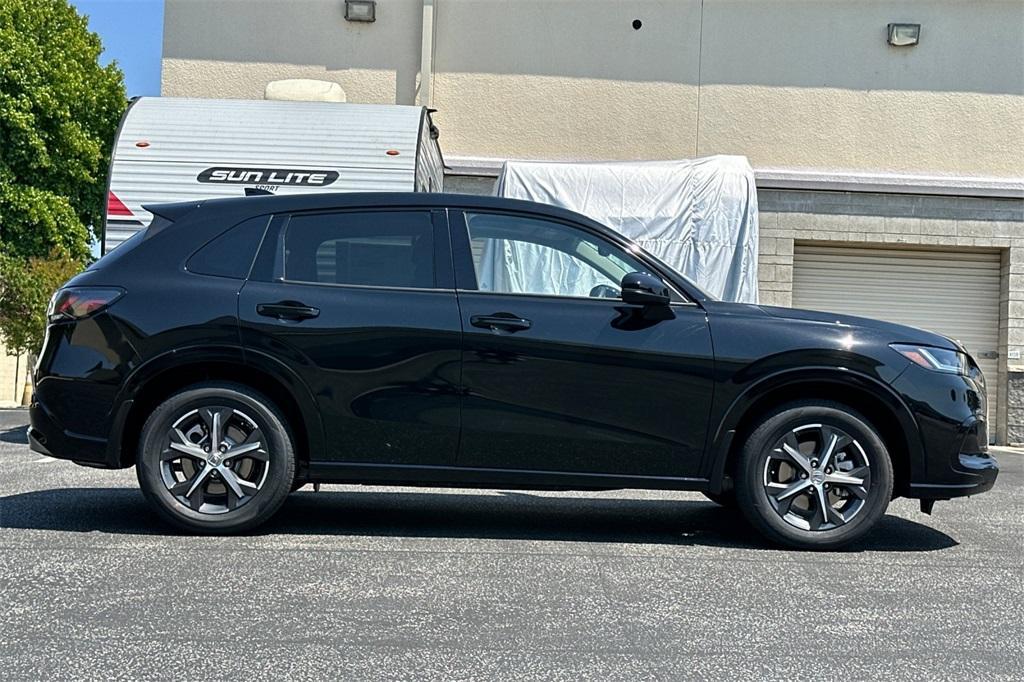 new 2025 Honda HR-V car
