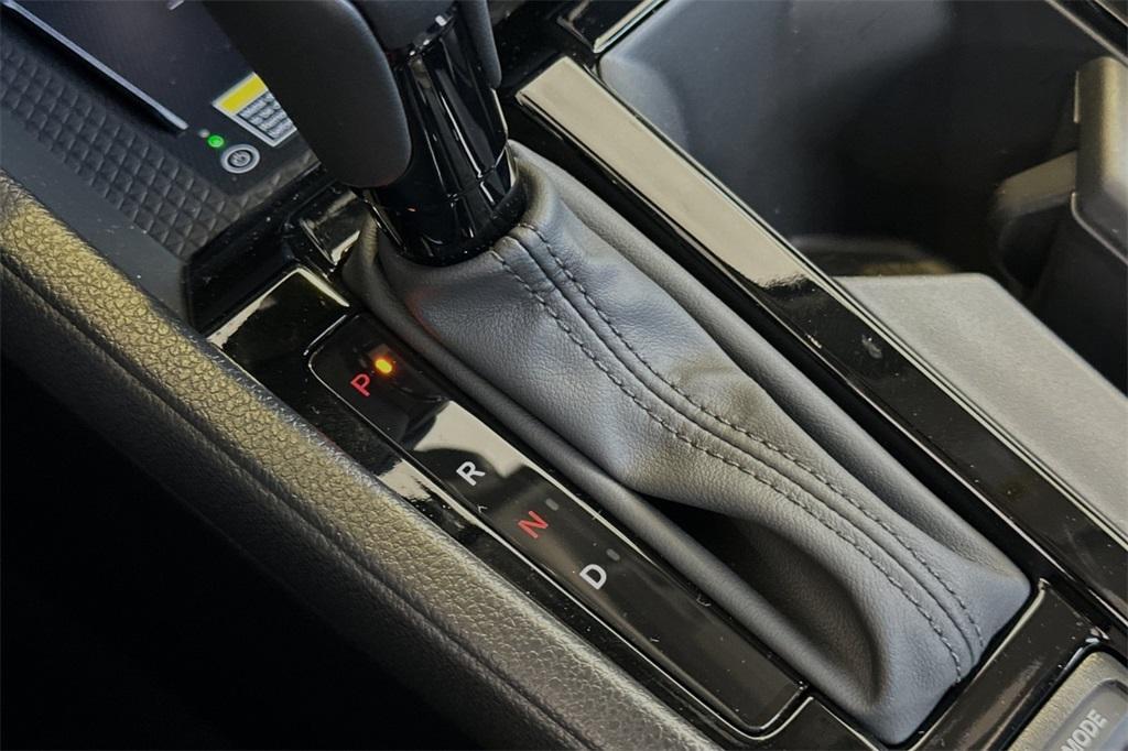 new 2025 Honda Accord Hybrid car, priced at $36,135