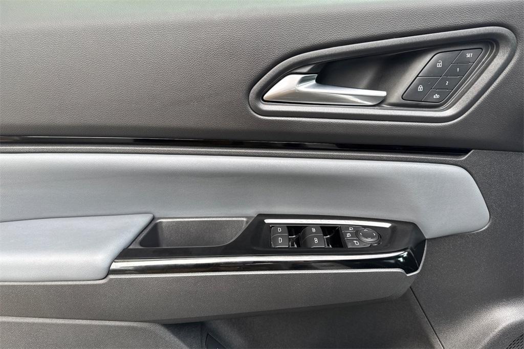 new 2025 Honda Prologue car, priced at $59,805