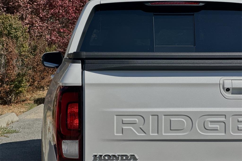 new 2025 Honda Ridgeline car