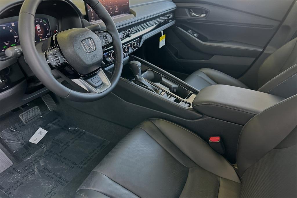 new 2025 Honda Accord Hybrid car, priced at $40,950