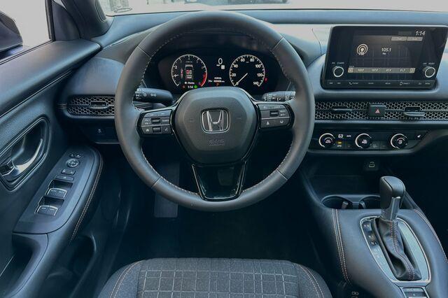 new 2025 Honda HR-V car
