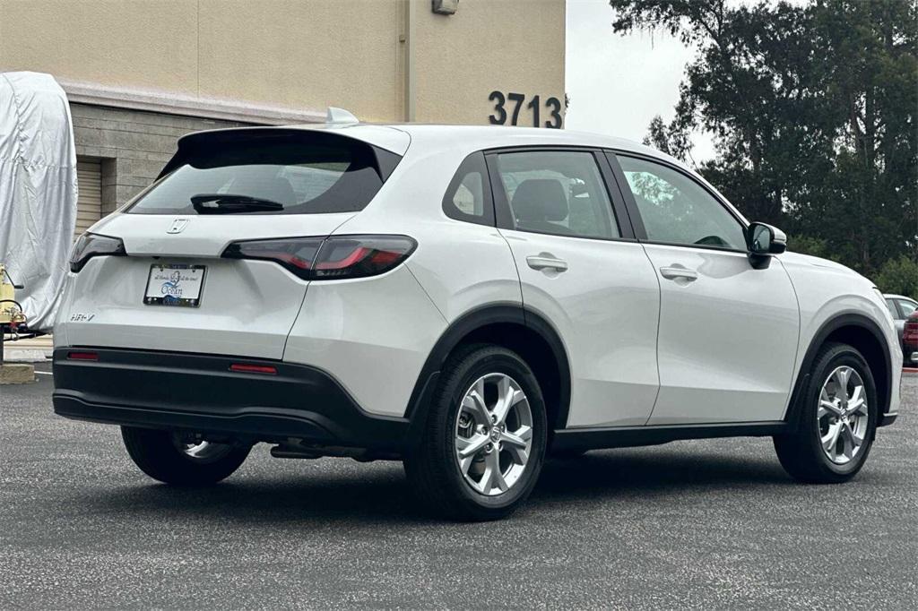 new 2025 Honda HR-V car, priced at $27,205