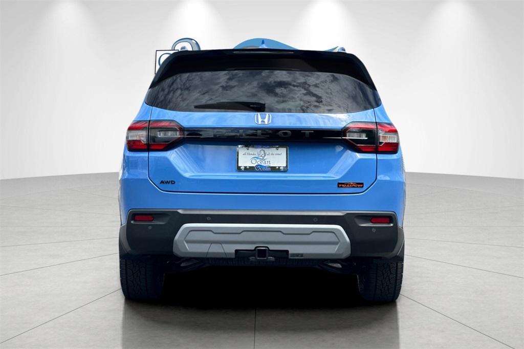 new 2025 Honda Pilot car, priced at $51,350