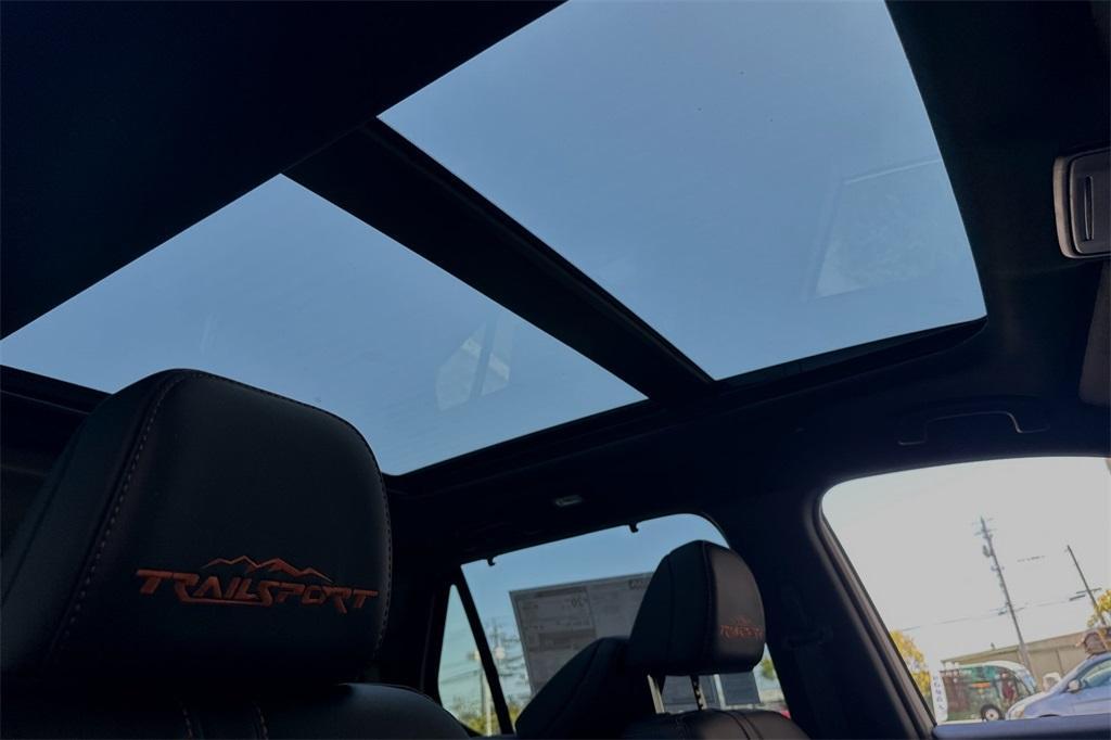 new 2025 Honda Pilot car, priced at $51,350