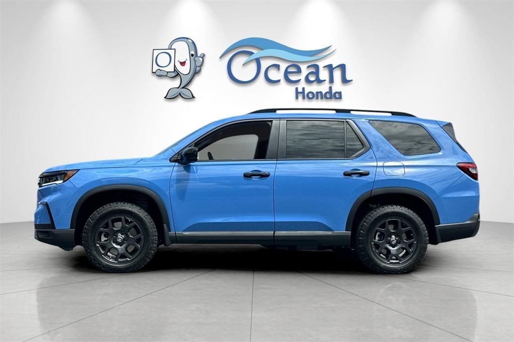 new 2025 Honda Pilot car, priced at $51,350