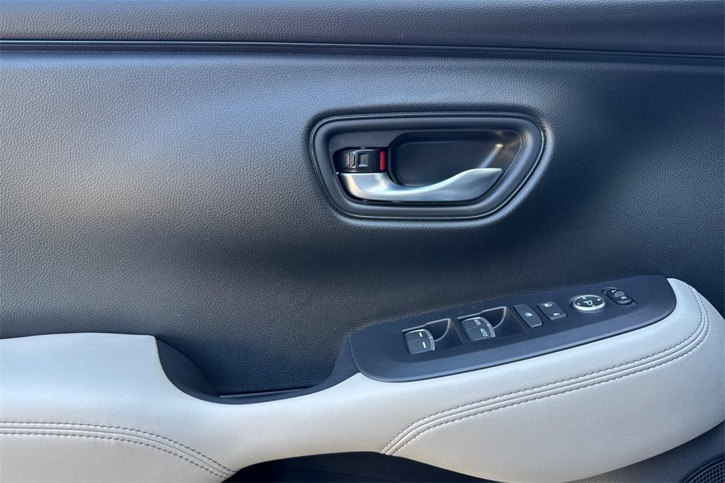 new 2026 Honda HR-V car, priced at $32,945