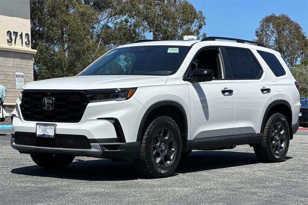 new 2025 Honda Pilot car
