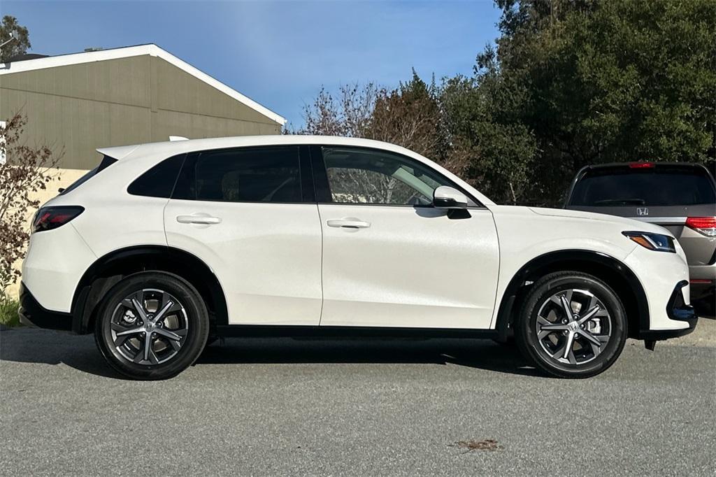 new 2025 Honda HR-V car