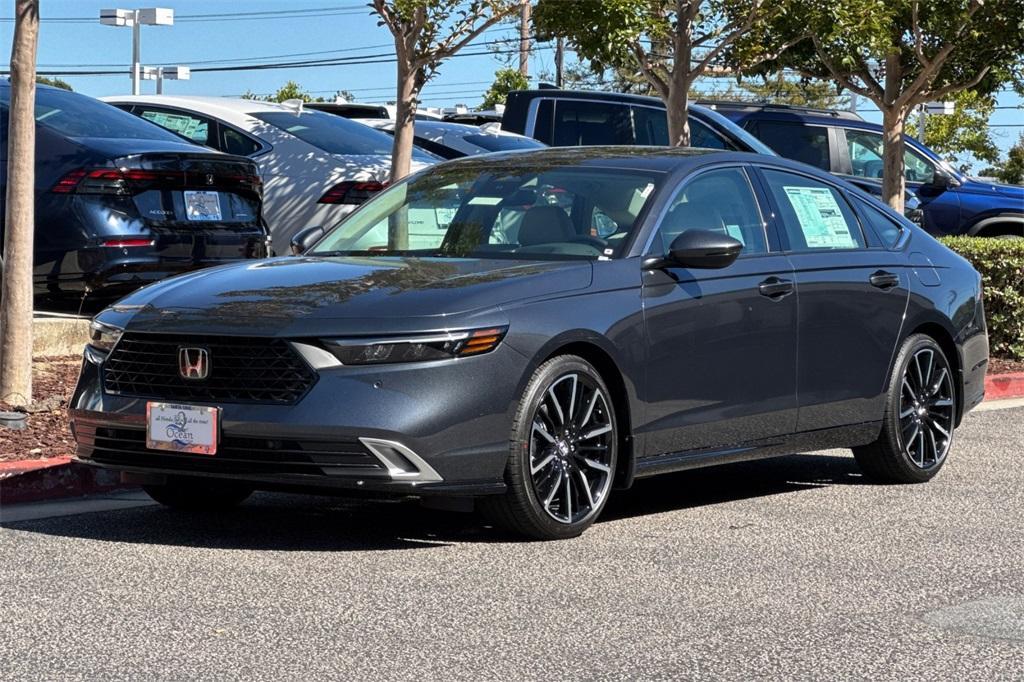 new 2025 Honda Accord Hybrid car