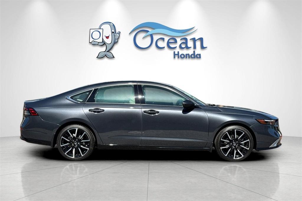 new 2025 Honda Accord Hybrid car