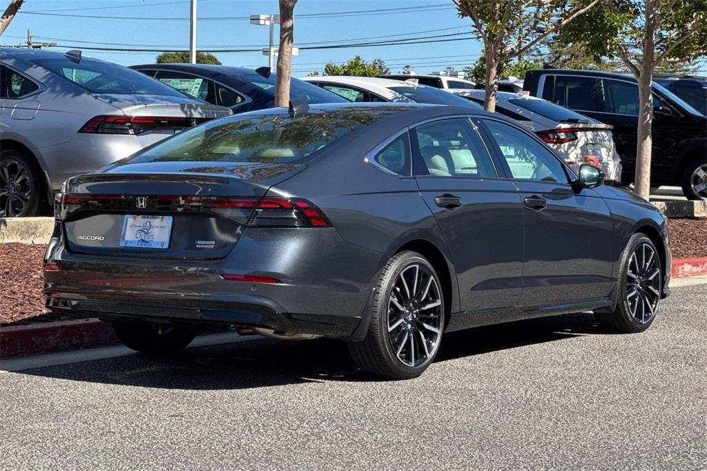 new 2025 Honda Accord Hybrid car