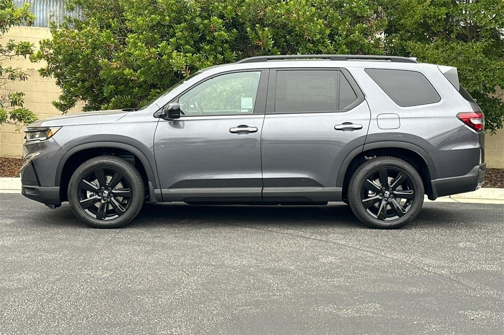 new 2025 Honda Pilot car, priced at $56,760