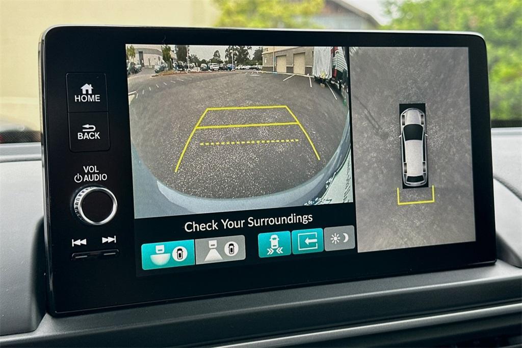 new 2025 Honda Pilot car, priced at $54,985