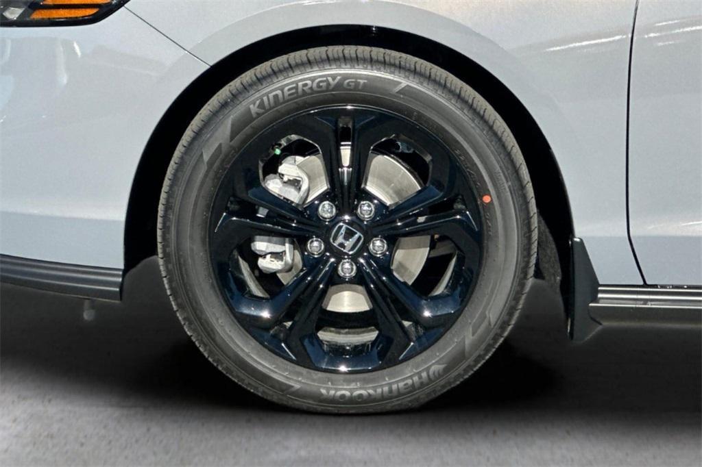 new 2025 Honda Accord car, priced at $32,210