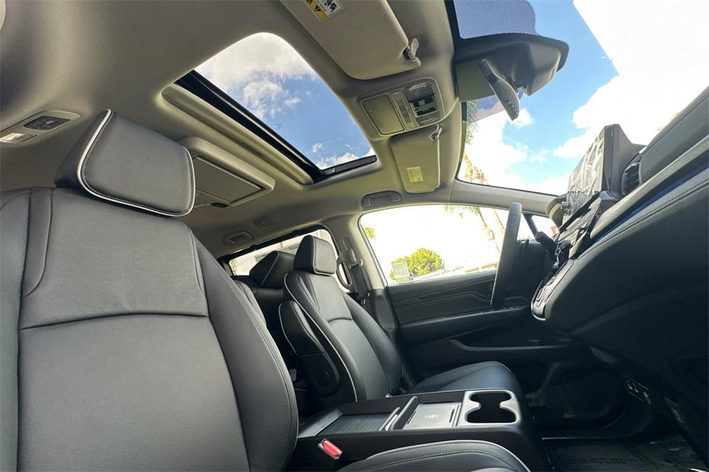 new 2026 Honda Odyssey car, priced at $49,445