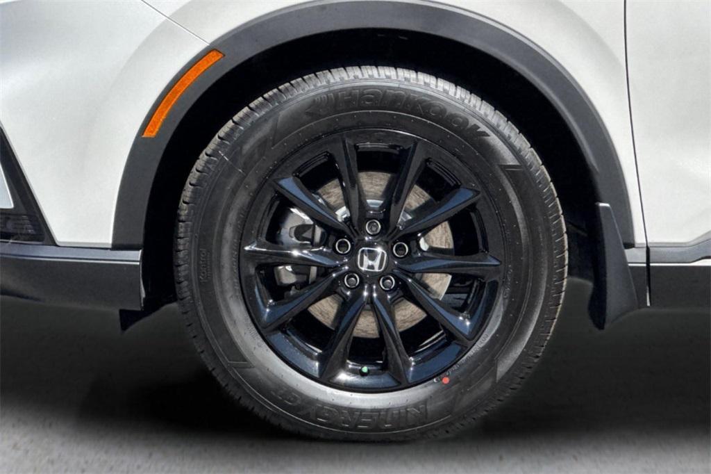 new 2026 Honda CR-V Hybrid car, priced at $40,630