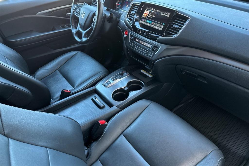 used 2021 Honda Pilot car, priced at $27,589