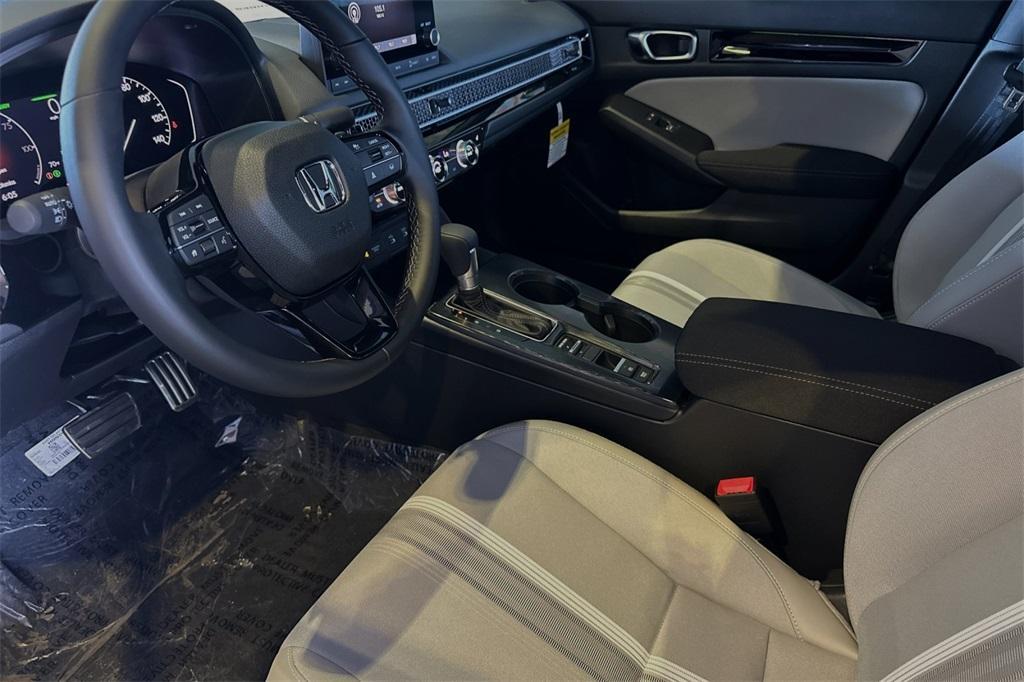 new 2025 Honda Civic Hybrid car, priced at $30,100