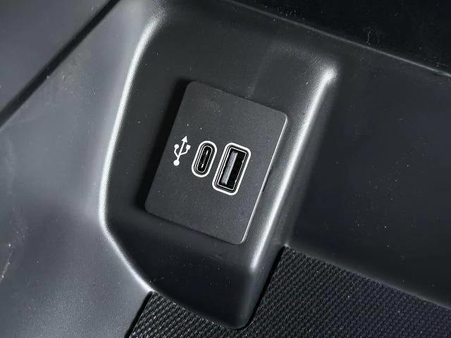 new 2025 Ford F-150 car, priced at $42,994