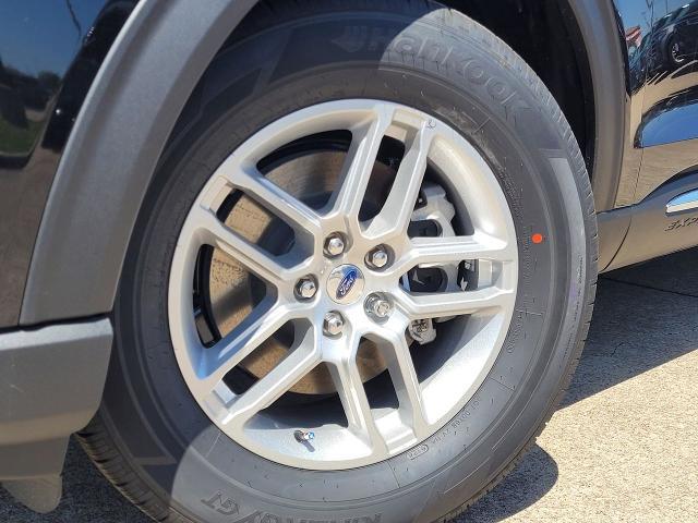new 2025 Ford Explorer car, priced at $34,920