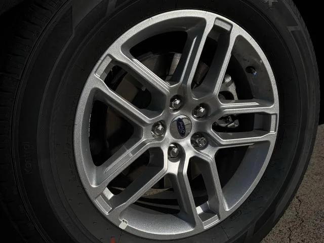 new 2025 Ford Explorer car, priced at $35,236