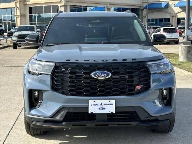 new 2025 Ford Explorer car, priced at $55,061