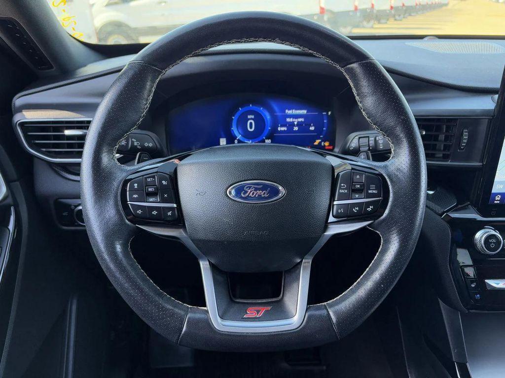 used 2023 Ford Explorer car, priced at $37,921