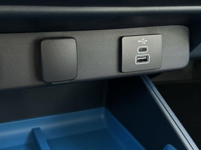 new 2025 Ford Maverick car, priced at $27,746