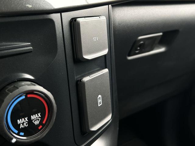 new 2025 Ford F-150 car, priced at $42,494