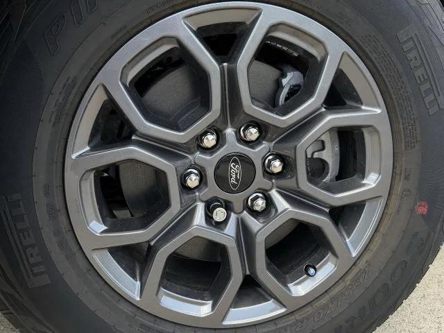 new 2025 Ford Expedition car, priced at $61,112