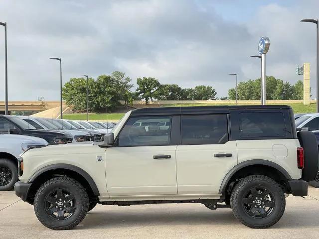 new 2025 Ford Bronco car, priced at $42,892