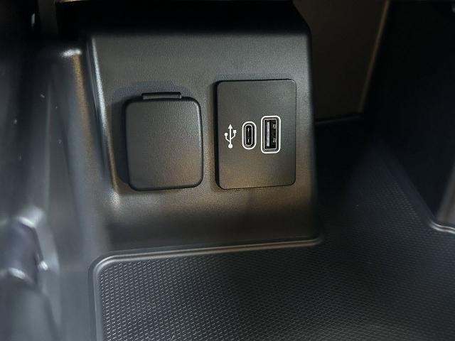 new 2025 Ford Explorer car, priced at $37,081