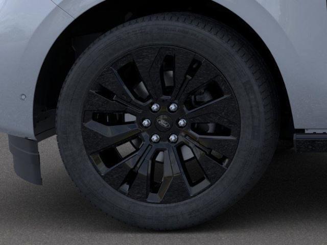 new 2025 Ford Expedition car, priced at $78,078