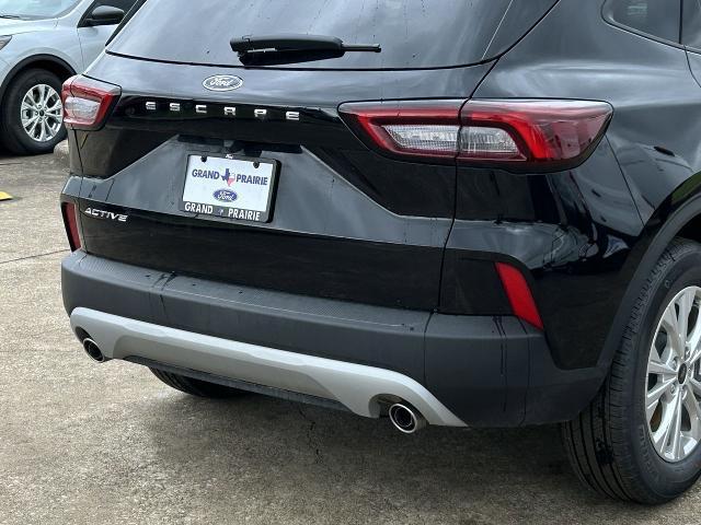 new 2025 Ford Escape car, priced at $21,369
