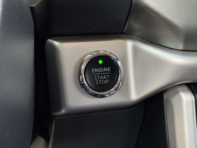 used 2024 Ford Expedition car, priced at $43,718