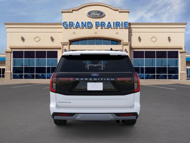 new 2025 Ford Expedition car, priced at $85,437