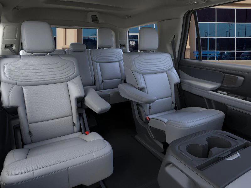 new 2025 Ford Expedition car, priced at $85,437
