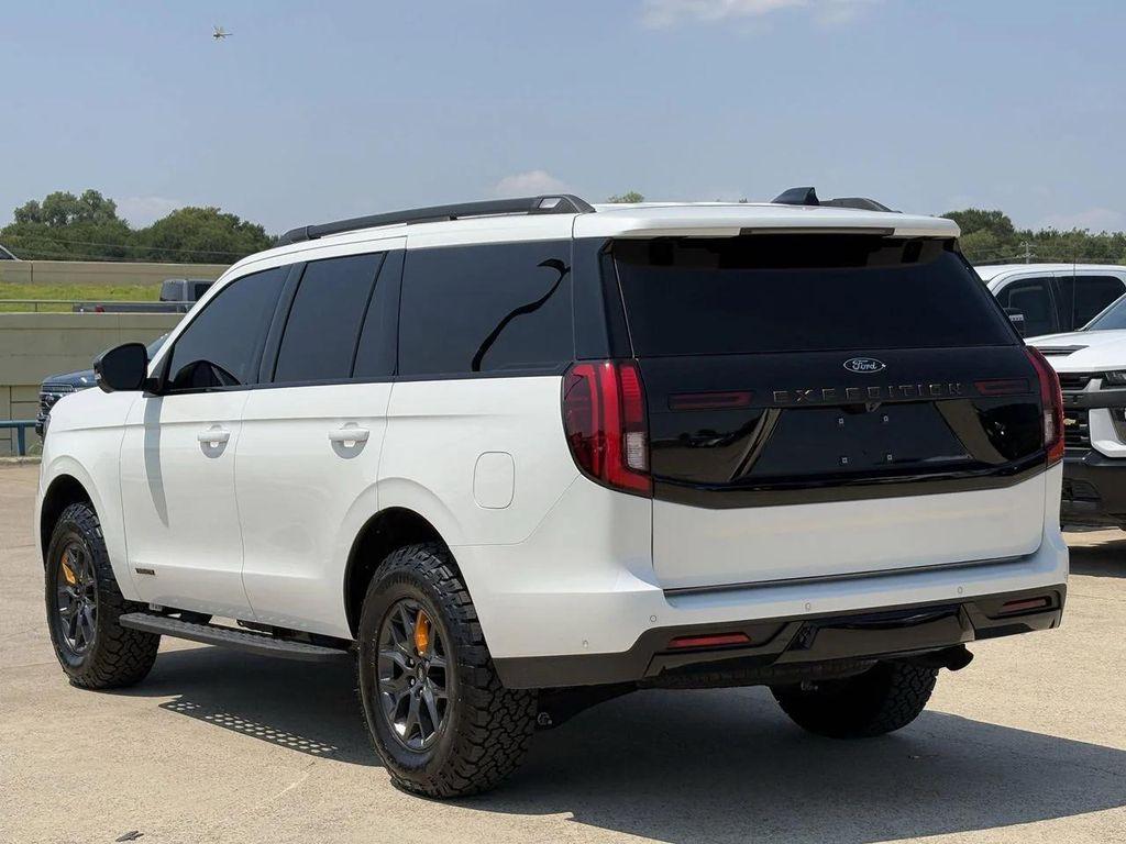 new 2025 Ford Expedition car, priced at $80,300