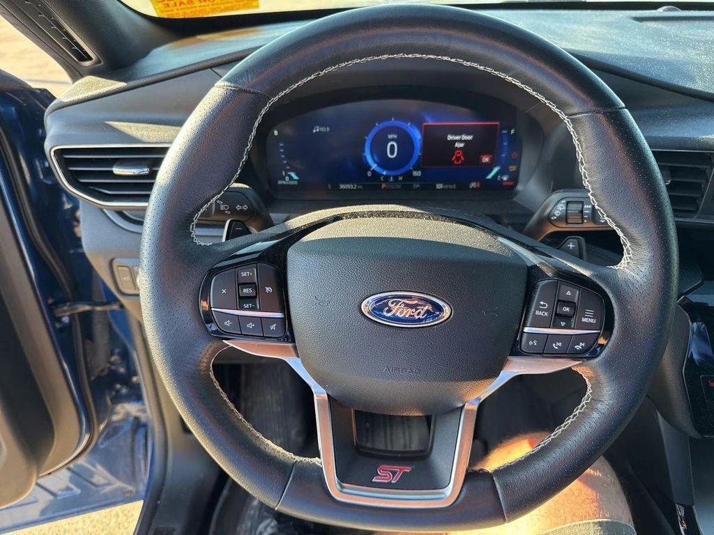 used 2022 Ford Explorer car