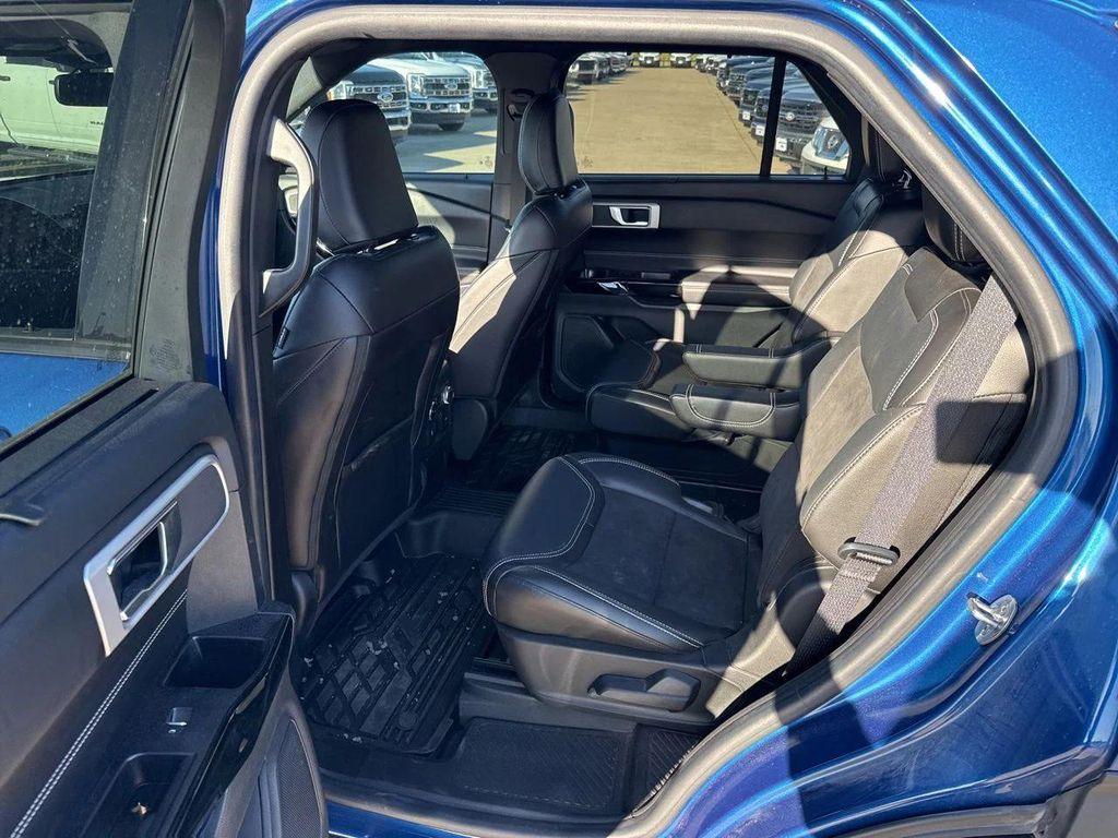 used 2022 Ford Explorer car