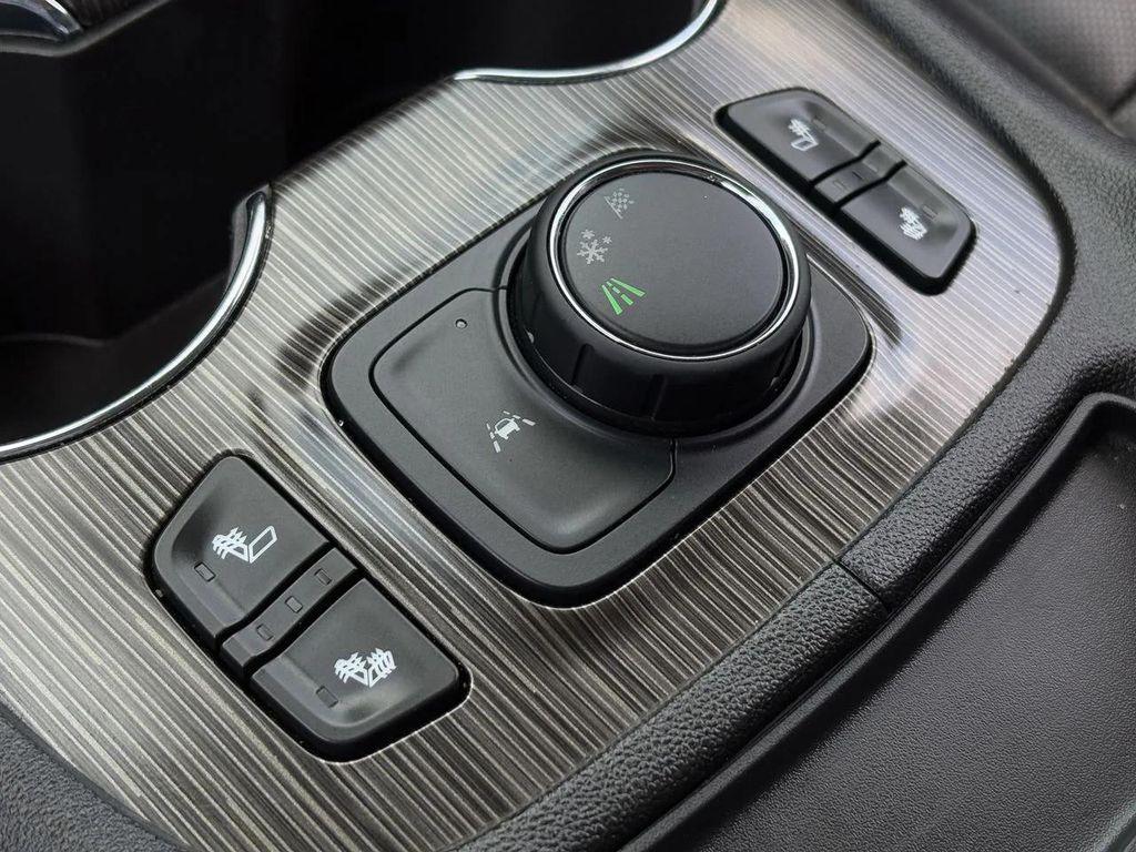 used 2023 GMC Acadia car, priced at $23,990