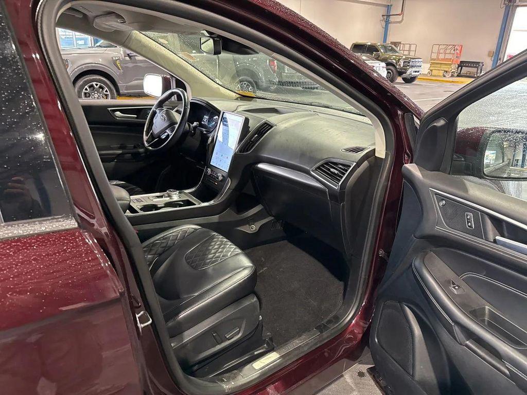 used 2024 Ford Edge car, priced at $28,972