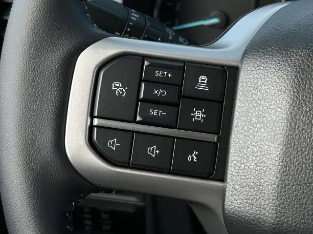 new 2024 Ford Expedition car, priced at $59,420
