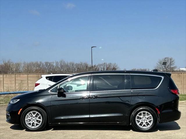 used 2023 Chrysler Pacifica car, priced at $21,703