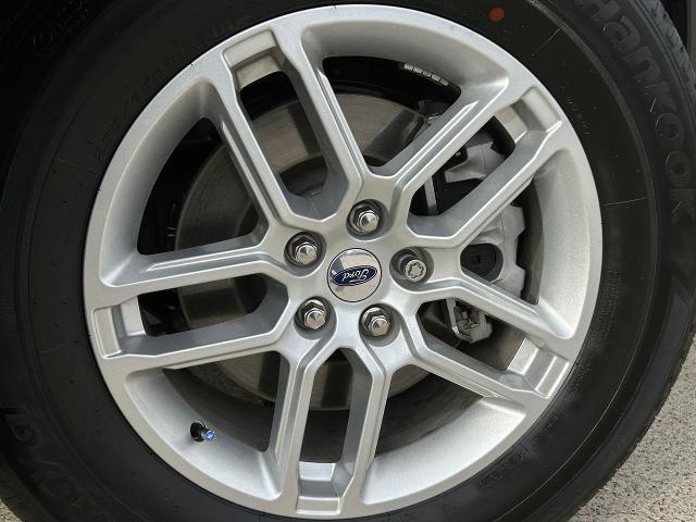 new 2025 Ford Explorer car, priced at $35,995