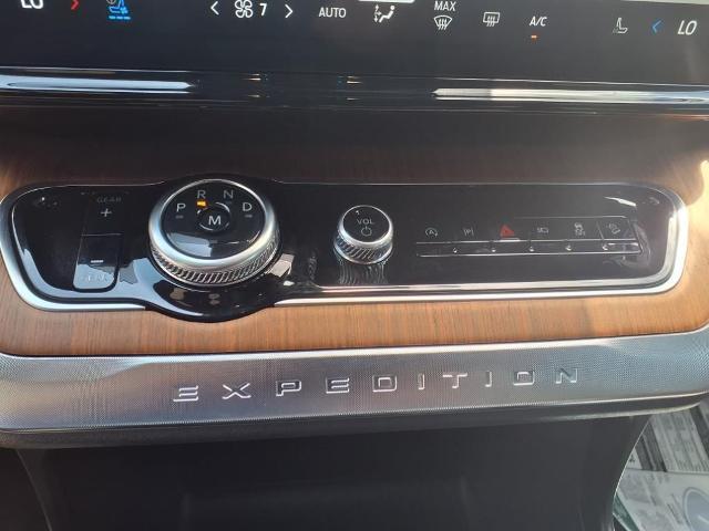 new 2025 Ford Expedition Max car, priced at $86,959