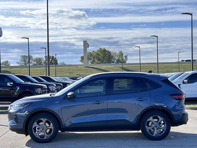 new 2025 Ford Escape car, priced at $25,609