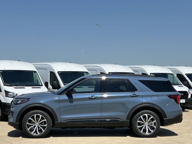new 2025 Ford Explorer car, priced at $41,818